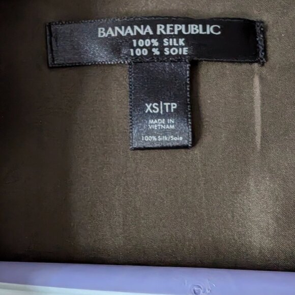 Banana Republic all silk utility shirt - Picture 3 of 9
